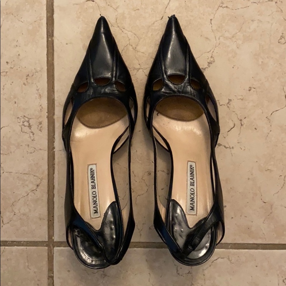 Manolo Blahnik Black pointy heels!